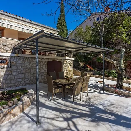 Viktorija Holiday home