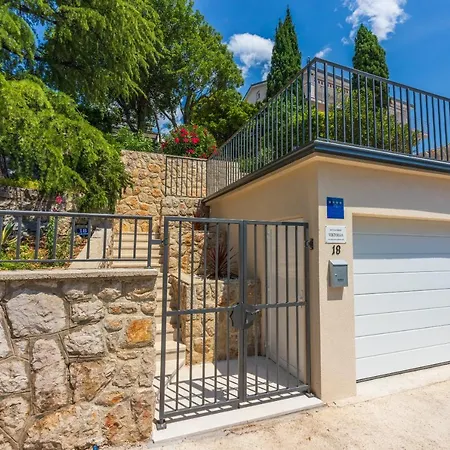 Holiday home Viktorija *