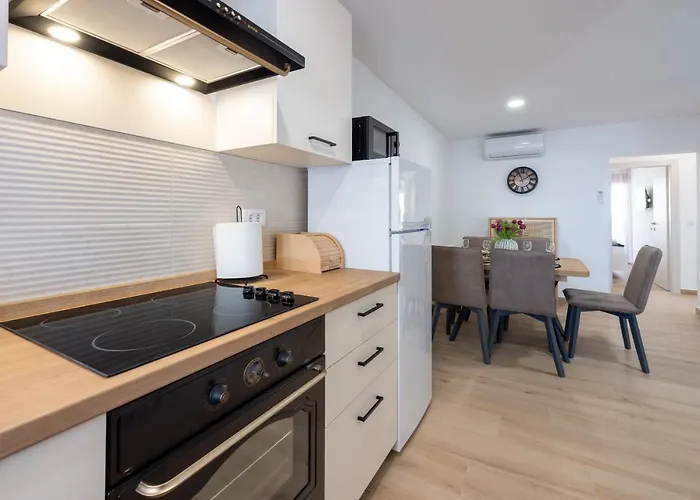 Holiday home Viktorija Dramalj